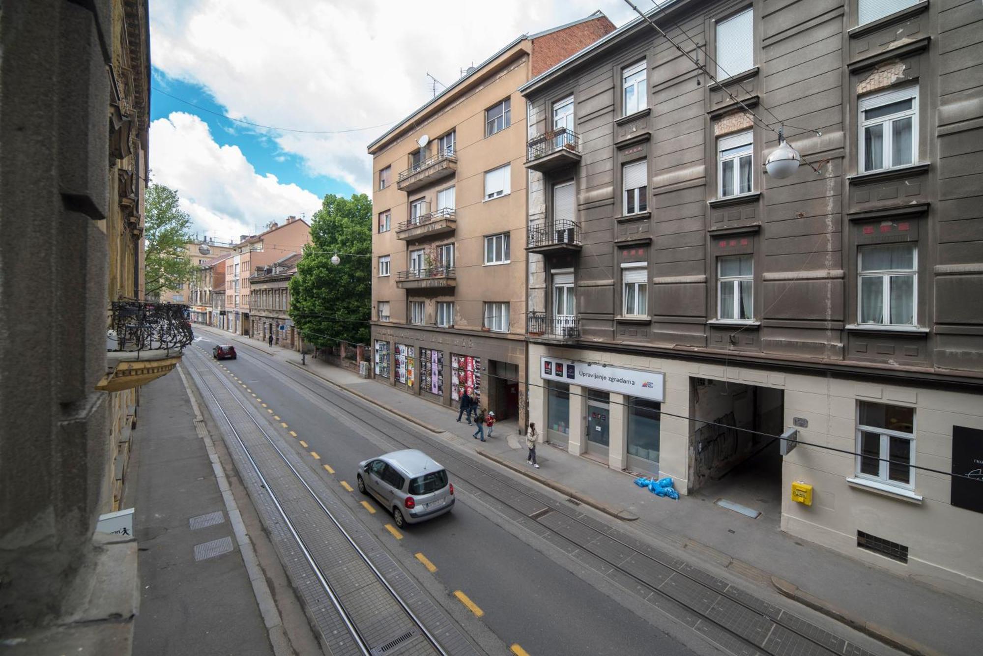 Apartments Bella Mia, 1St Floor Zagreb Exteriör bild
